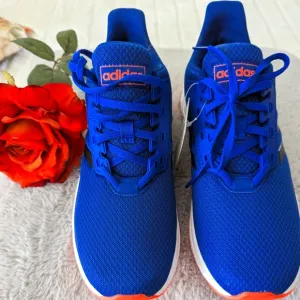 Blue running shoes 💙 Adidas