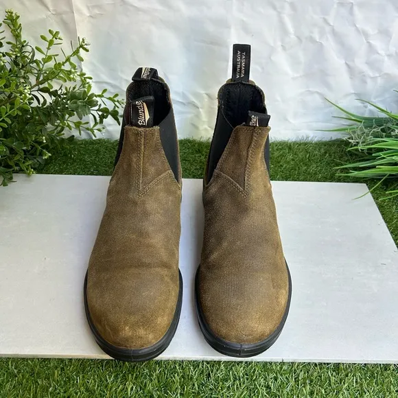 Blundstone 1615MEN'S ORIGINALSSUEDE BOOTS- DARK OLIVE Sz US 11.5  gently used