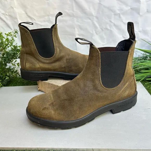 Blundstone 1615MEN'S ORIGINALSSUEDE BOOTS- DARK OLIVE Sz US 11.5  gently used