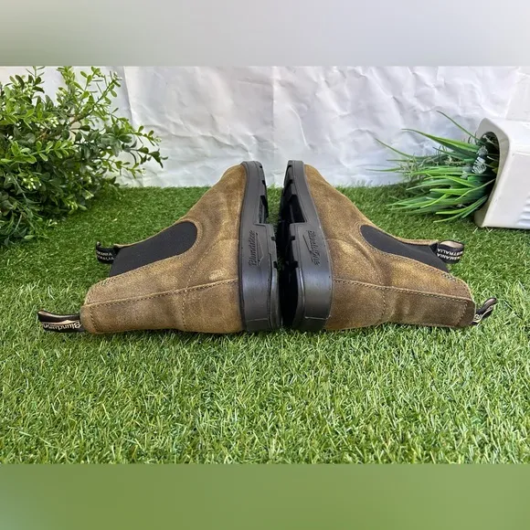 Blundstone 1615MEN'S ORIGINALSSUEDE BOOTS- DARK OLIVE Sz US 11.5  gently used