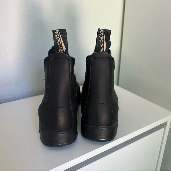 Blundstone #510 Original Chelsea Boots in Black