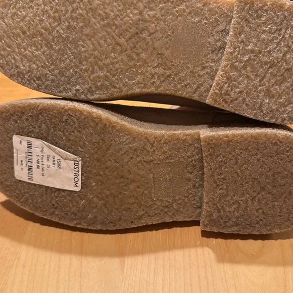 Bos &amp; Co Sammy Faux Fur Shearling Lined Waterproof Bootie NWT Size 39