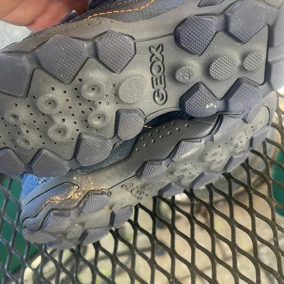 Boys hiking shoes