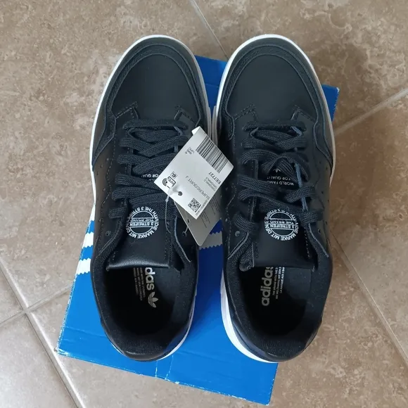 Brand NEW Adidas Originals Supercourt J 'Core Black' 6½ (7½Wo)
