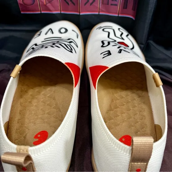 *BRAND NEW* HARING UIN True Love Travel Slip On Casual Knit Shoes Size 9.5