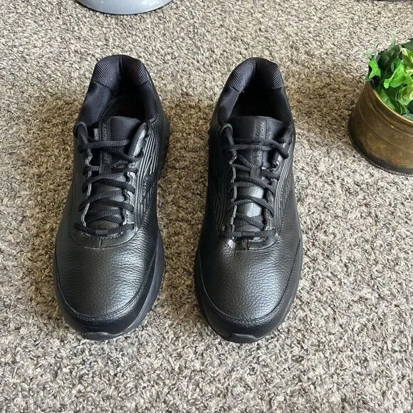 Brooks Addiction Walker Black Leather Walking Shoes Sneakers Size 13 Medium (D)