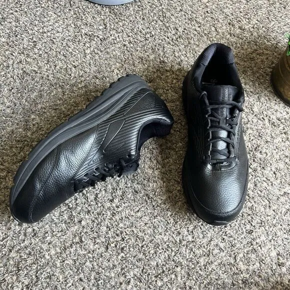 Brooks Addiction Walker Black Leather Walking Shoes Sneakers Size 13 Medium (D)