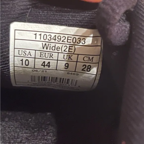 Brooks | Adrenaline 21 Running Sneakers