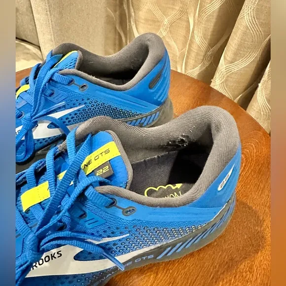 Brooks Adrenaline Blue GTS 22 Men's Running Shoes - Size: 11.5