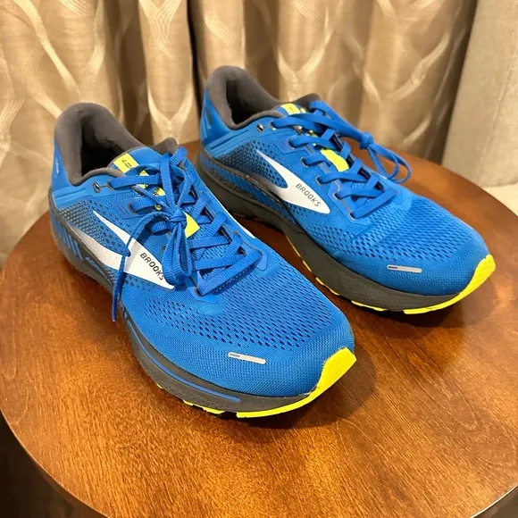 Brooks Adrenaline Blue GTS 22 Men's Running Shoes - Size: 11.5