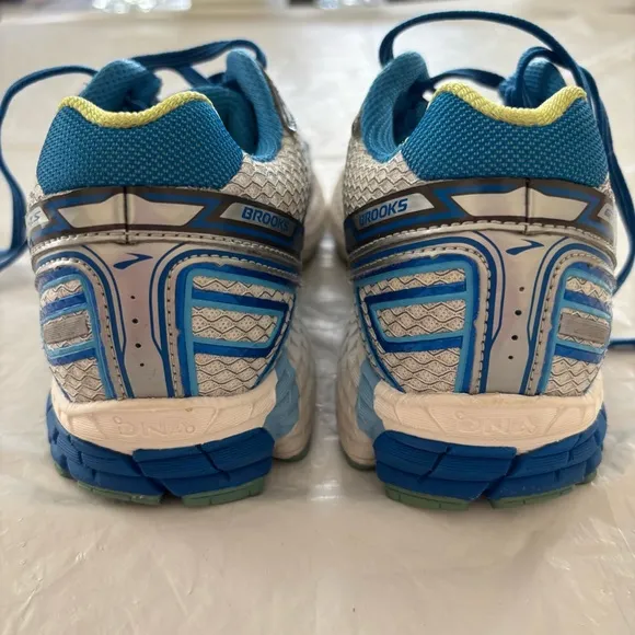 Brooks Adrenaline GTS 15 running shoes sneakers turq blue silver SZ 8 W NWOT