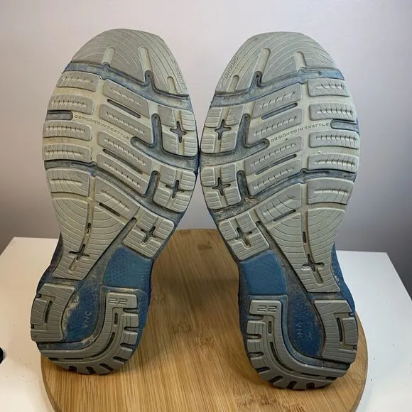 Brooks Adrenaline GTS 22 Mens Shoes Size 10.5 D Gray Running Athletic Sneakers