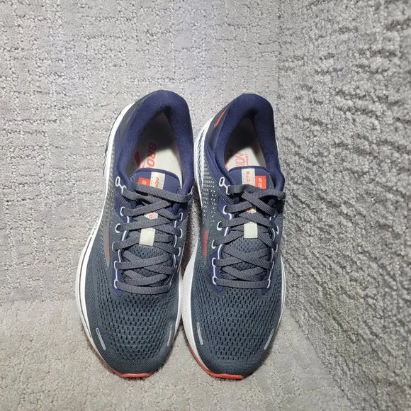Brooks Adrenaline GTS 22 Mens Size US 8D (Medium) Gray Running Athletic Sneakers