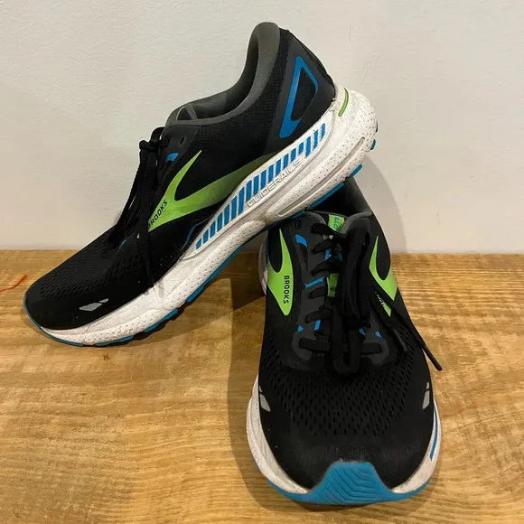 Brooks adrenaline gts athletic sneakers running shoes men’s 9.5