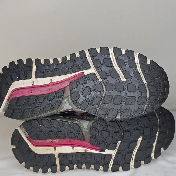Brooks Ariel 18 Running Sneakers, Women's Size 10