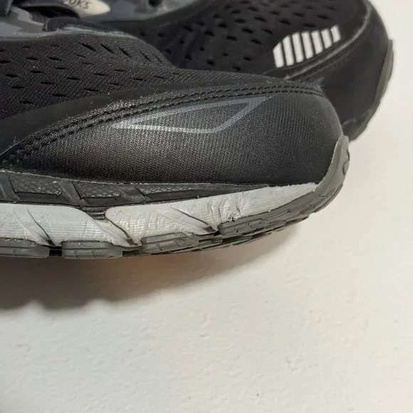 Brooks Beast 18 Shoes Mens US 11.5 4E Black Gray Running Sneakers 1102824E004