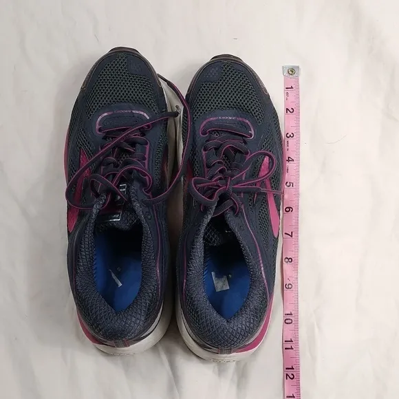 Brooks Dyad men's shoes size 11