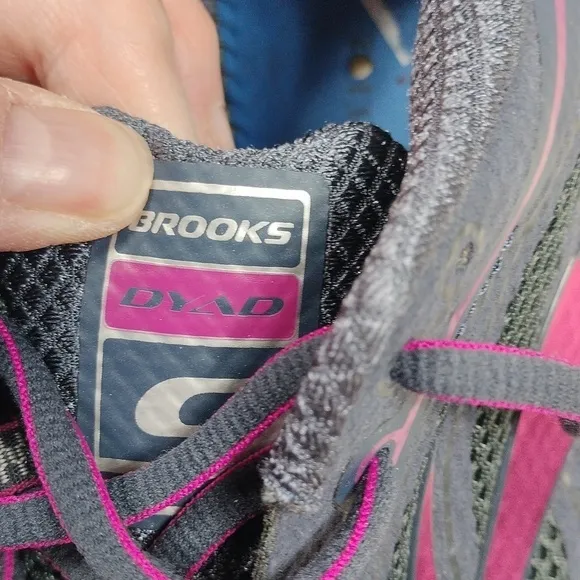 Brooks Dyad men's shoes size 11