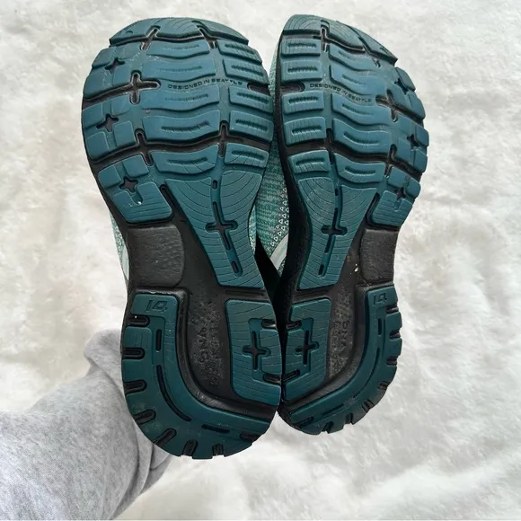 Brooks Ghost 14 Running Sneakers Women’s Size 10