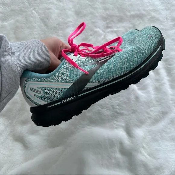 Brooks Ghost 14 Running Sneakers Women’s Size 10