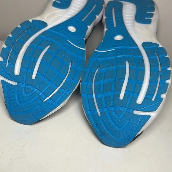Brooks glycerin GTS 20 blue and purple running sneakers