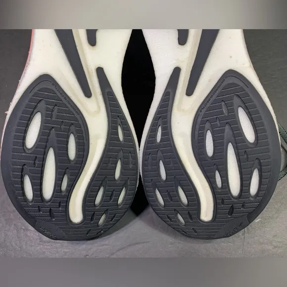 Brooks Hyperion Max Women’s Running Walking Sneakers Shoe Size-8