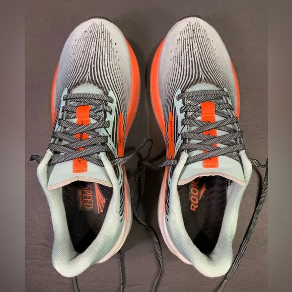 Brooks Hyperion Max Women’s Running Walking Sneakers Shoe Size-8