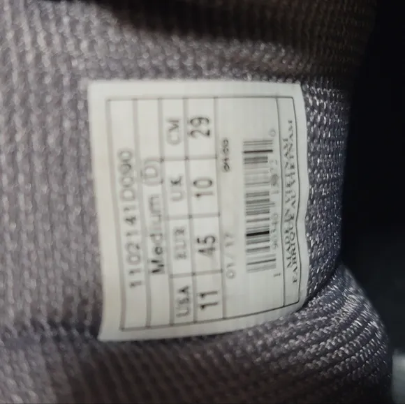 Brooks Mens Defyance 9 1102141D090 Gray Running Shoes Sneakers Size 11D SB2