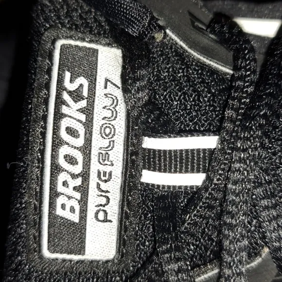 Brooks Mens Pure Flow 7 Black Fabric Running/Training/Athletic Sneakers Size 7.5