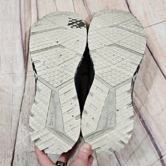 Brooks | Revel 6 Black / Luna Rock Running Sneakers
