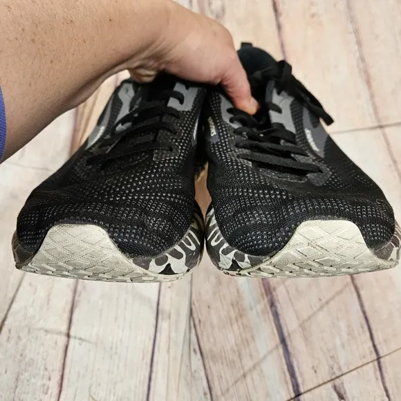 Brooks | Revel 6 Black / Luna Rock Running Sneakers