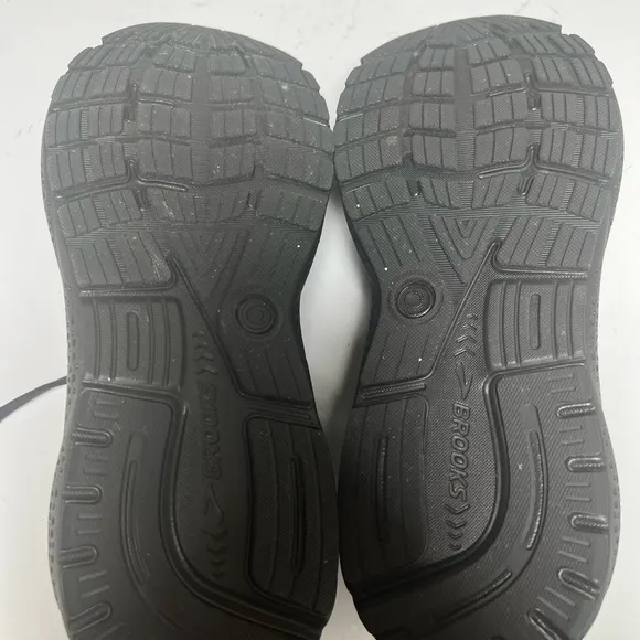 Brooks women’s Black Running Shoes Ghost 16