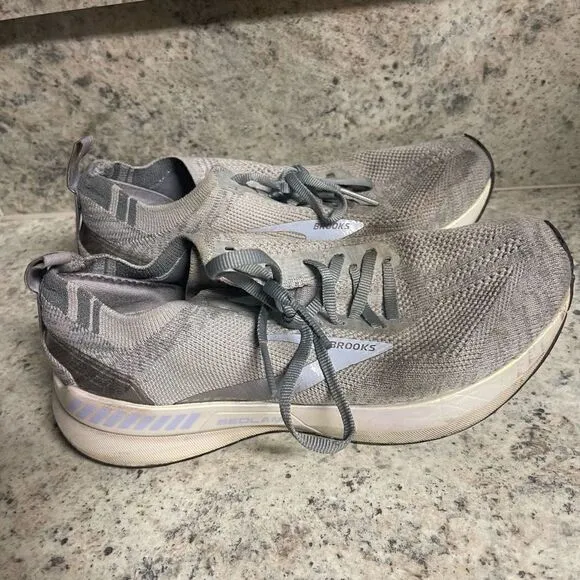 Brooks Bedlam 3 running sneakers