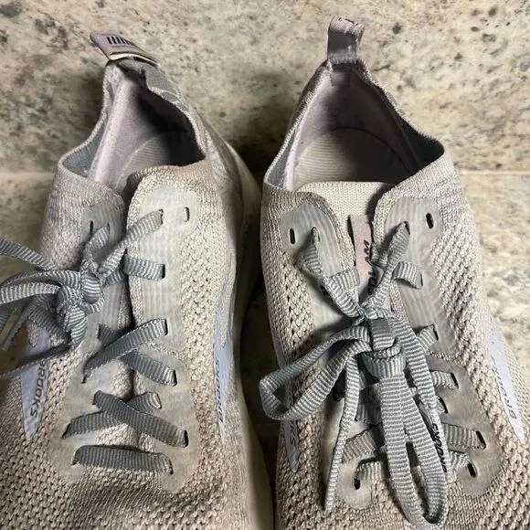 Brooks Bedlam 3 running sneakers