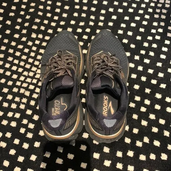 Brooks running sneakers