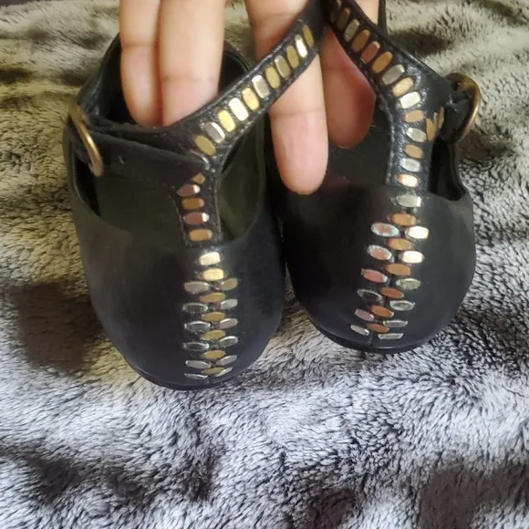 Calleen Cordero Gregory's Melana Pointy Flat Black Women's Shoes Size 8