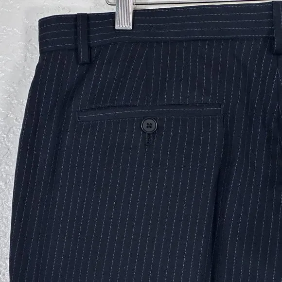 Calvin Klein Regular Fit 2pc. Navy Pinstripe Suit Men's Size Large/34x34