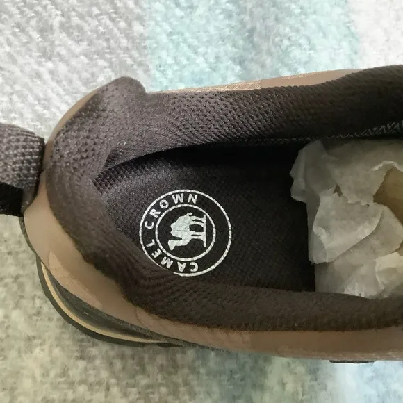 Camel Crown Mountain Men’s waterproof hiking shoes size 9.5 new without tag