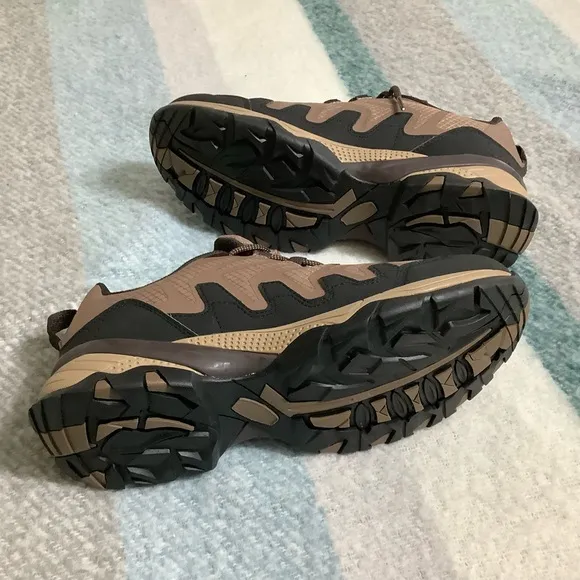 Camel Crown Mountain Men’s waterproof hiking shoes size 9.5 new without tag