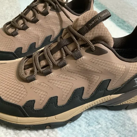 Camel Crown Mountain Men’s waterproof hiking shoes size 9.5 new without tag