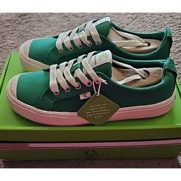 Cariuma Green Canvas Cork Heel - OCA Low Top Sneakers W 8/ M 6.5 NIB