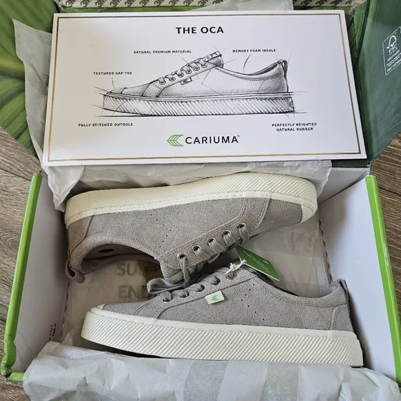 Cariuma OCA Low Suede Sneaker in Cloud Grey Men's Size 7