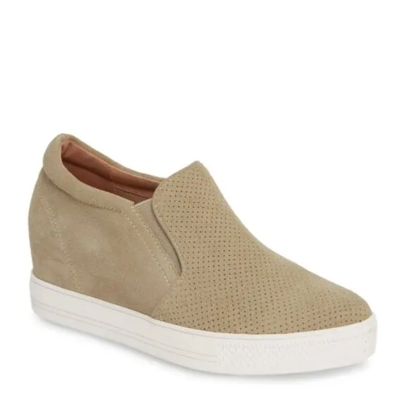 Caslon Allie Womens Wedge Hidden Heel Sneakers 9.5M Taupe Suede Slip-On Leather