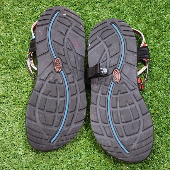 CHACO Classic - Women's Sandals - SIZE  8