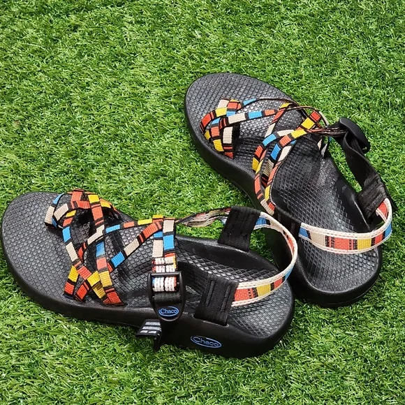 CHACO Classic - Women's Sandals - SIZE  8