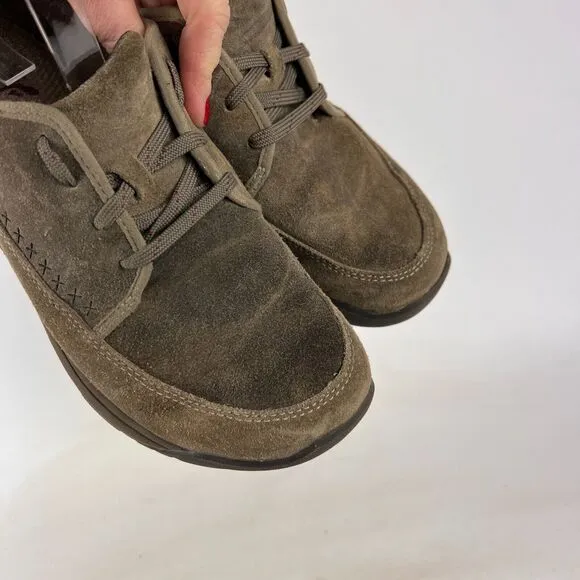 Chaco Everett mens size 7 tan suede minimalist casual lace up shoes sneakers