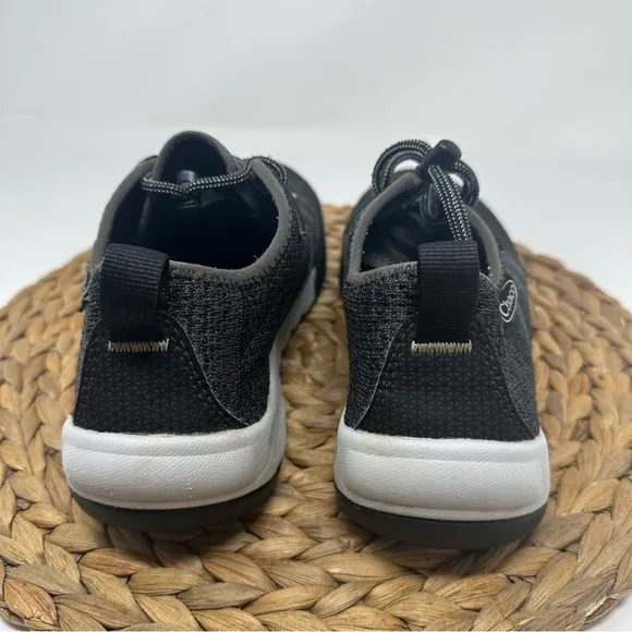 Chaco Torrent Pro Hiking Water Shoes Black Size 9 Men's