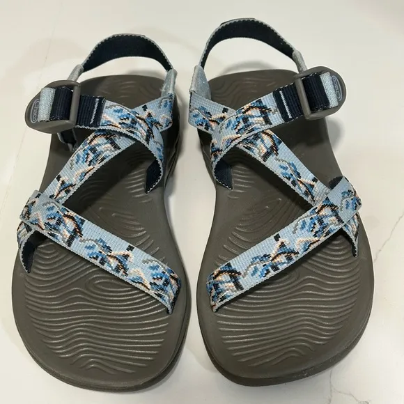 Chaco Womens Sandal Zvolv Size 6W Athletic Sport Hiking Shoes Multicolor