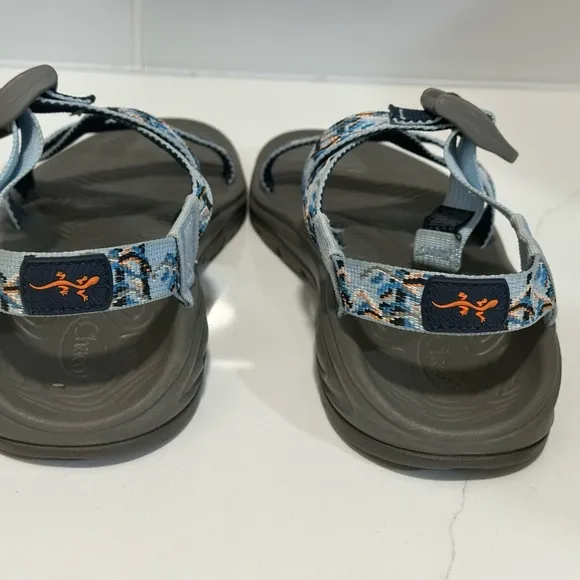 Chaco Womens Sandal Zvolv Size 6W Athletic Sport Hiking Shoes Multicolor