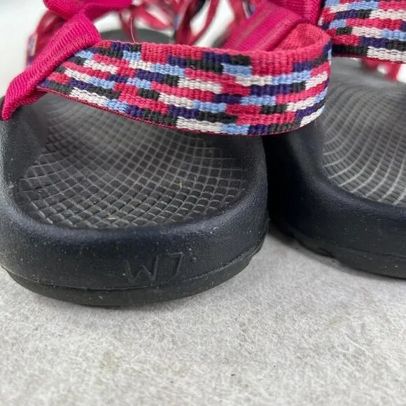 Chaco Women's ZX3 Multi Strap sandals US 7 Pink Hiking shoes Toe loop